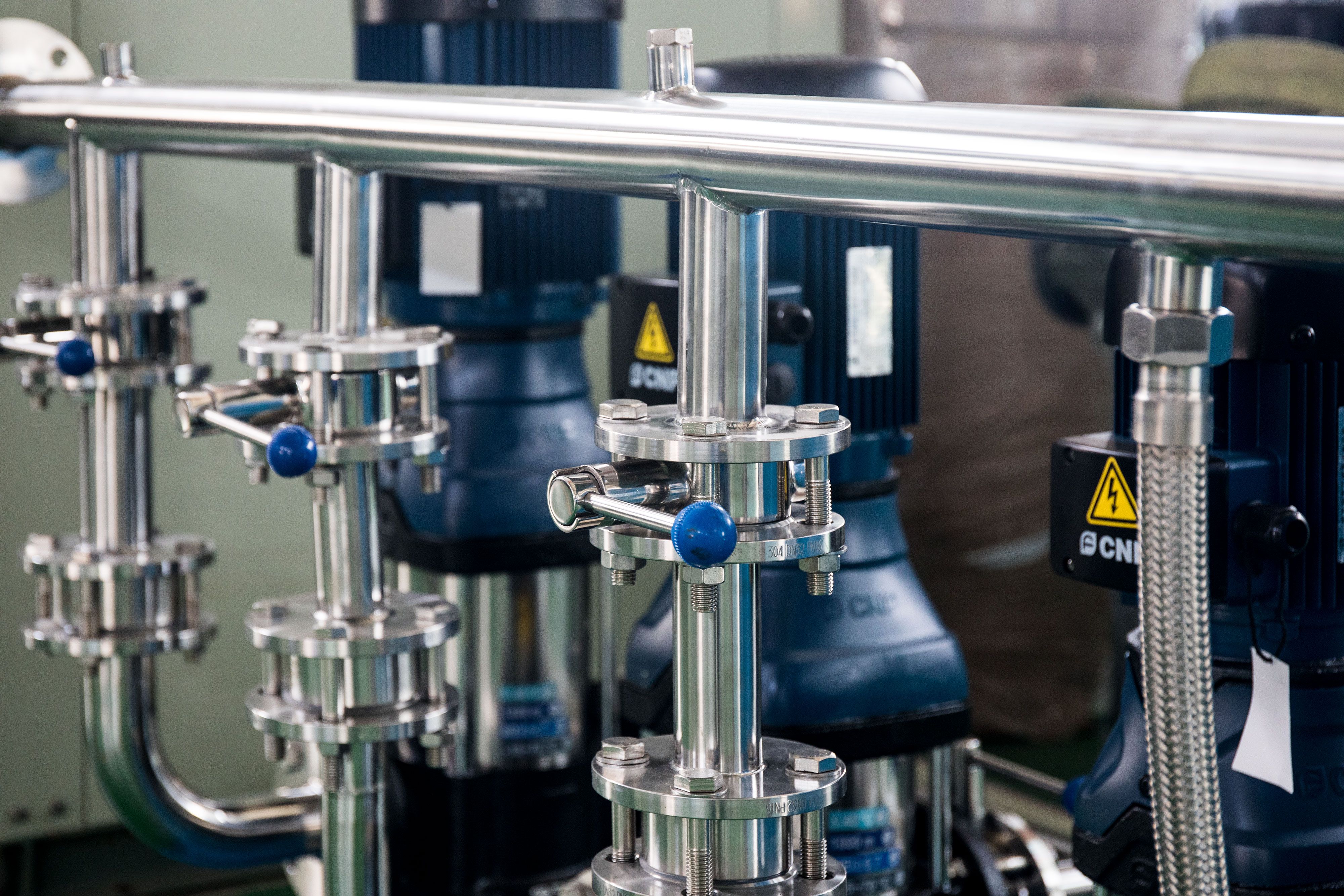Ethanolamine i bhFeidhmchláir Surfactant agus Glantach: Feidhmeanna agus Cúrsaí Foinsiú